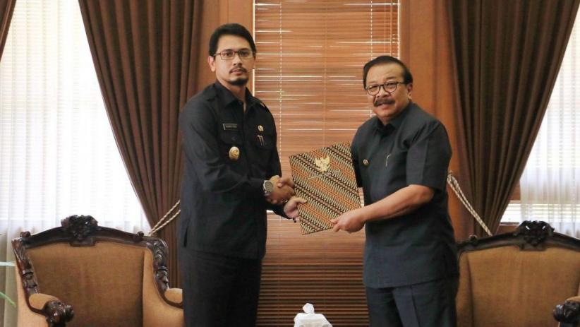 Setyono Tersangka, Soekarwo Tunjuk Raharto Jadi Plt Wali Kota Pasuruan