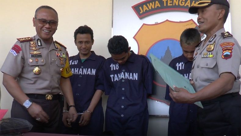 Tusuk Warga dan Rusak Toko, 3 Suporter Persis Solo Ditangkap Polisi