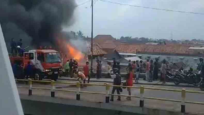 Kebakaran Landa Permukiman Padat di Palembang, 20 KK jadi Korban