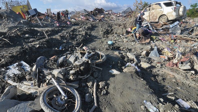 title Sore Ini, Evakuasi Korban Gempa dan Tsunami Sulteng Diakhiri Sore Ini, Evakuasi Korban Gempa dan Tsunami Sulteng Diakhiri