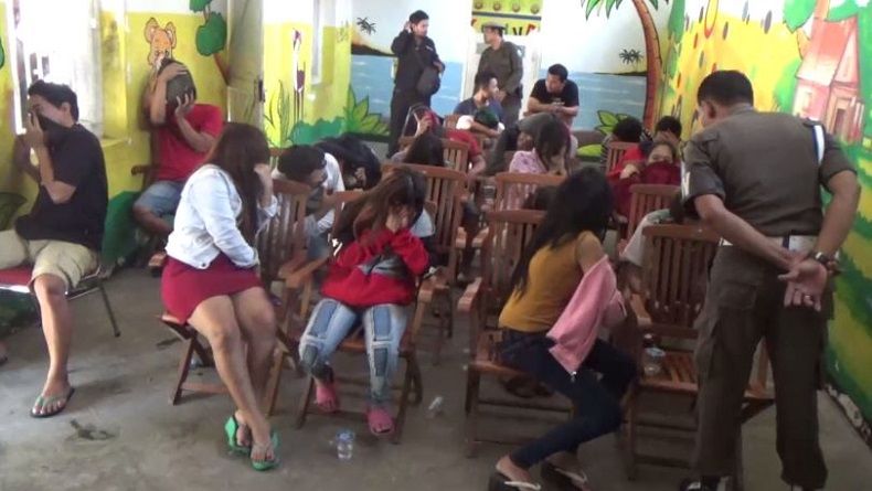 Razia Penginapan, Petugas Gabungan Ciduk 4 Pasangan Mesum