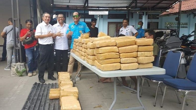 BNN Sita Ganja 250 Kg di Pelabuhan Bakauheni dari Aceh, 2 Ditangkap