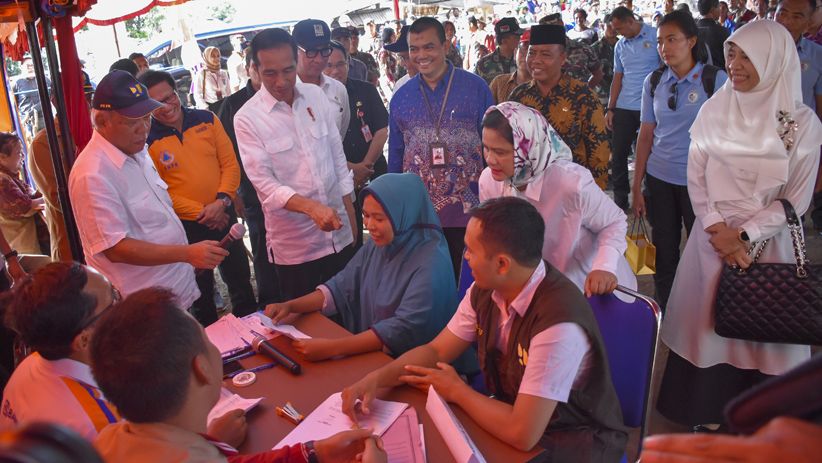 Presiden Jokowi Pantau Pencairan Dana untuk Korban Gempa NTB - Bagian 1