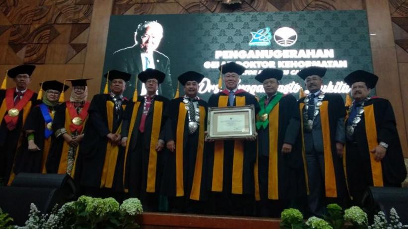 Menteri Perdagangan Dapat Gelar Doctor Honoris Causa dari UPI Bandung
