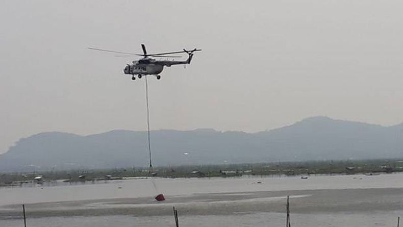 Kebakaran Gunung Merbabu Belum Padam, Petugas Kerahkan Water Bombing