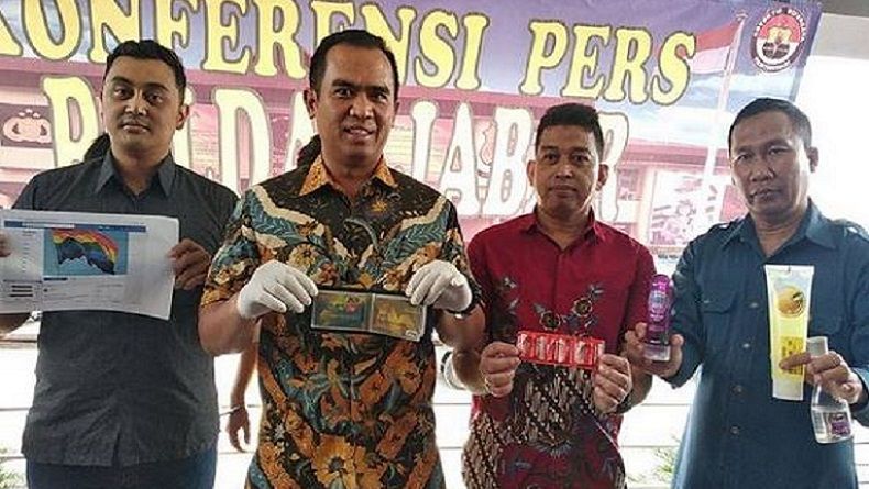 Miliki 4.093 Anggota, 2 Admin Grup Gay Bandung Indonesia Ditangkap