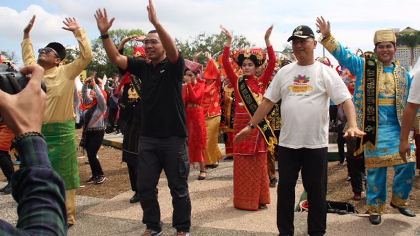 Launching Tarian Ahoi di Festival Pesona Lokal, Warga Medan Bersuka Cita Launching Tarian Ahoi di Festival Pesona Lokal, Warga Medan Bersuka Cita
