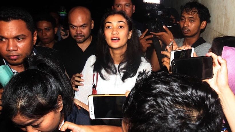 Atiqah Hasiholan Diperiksa Polisi Terkait Kasus Hoaks Ratna Sarumpaet - Bagian 1