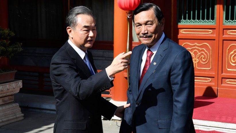 Menko Luhut Panjaitan Bertemu Menlu China Wang Yi di Beijing - Bagian 3