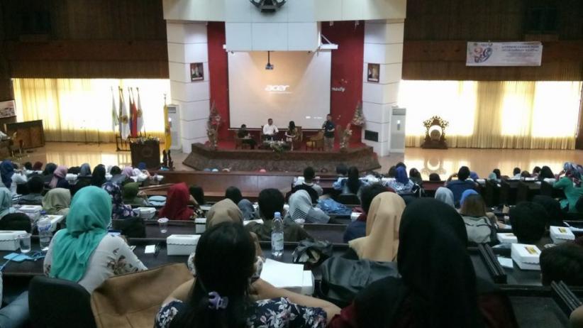 Seminar Literasi MNC Group Sapa Mahasiswa Untag Surabaya