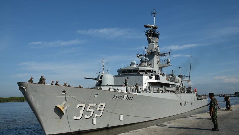 title Tiba di Tanah Air, KRI Usman Harun-359 Singgah di Pelabuhan Belawan Tiba di Tanah Air, KRI Usman Harun-359 Singgah di Pelabuhan Belawan