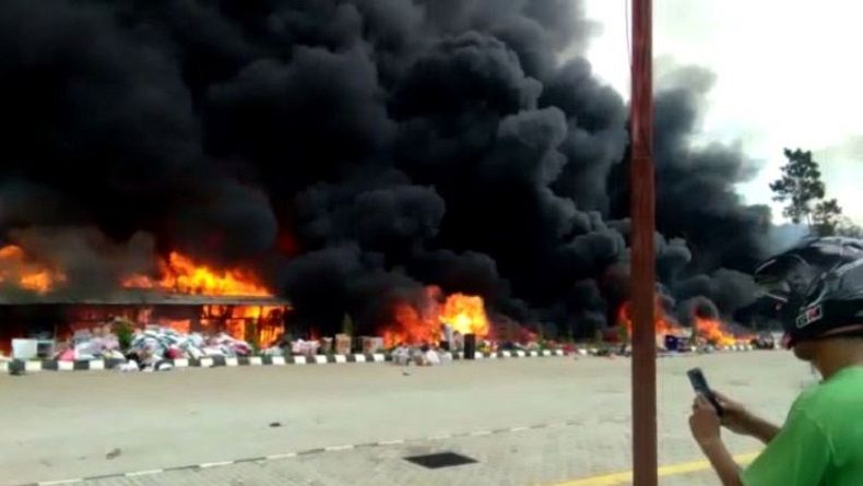 Pasar Skouw di Perbatasan Papua Terbakar, 60-an Lapak Ludes Rata Tanah