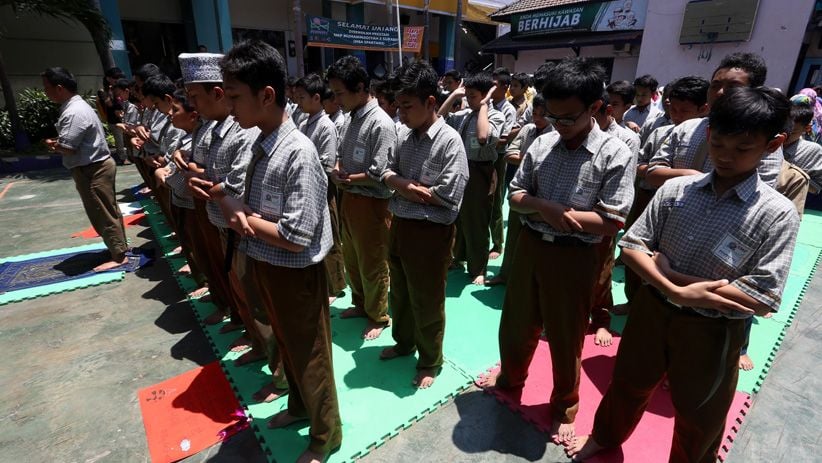 Pelajar di Surabaya Gelar Salat Gaib Doakan Korban Lion Air JT 610