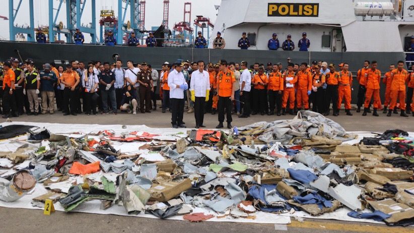 Presiden Jokowi Tinjau Posko Evakuasi Kecelakaan Lion Air  - Bagian 2