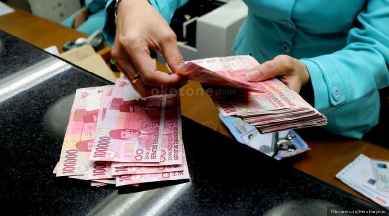 Gubernur Soekarwo Tetapkan Upah Minimum Provinsi Jatim RP1,63 Juta