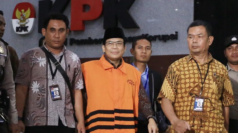 Wakil Ketua DPR Taufik Kurniawan Ditahan KPK - Bagian 1