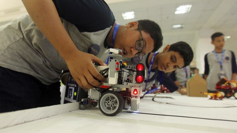 Ratusan Pelajar Ikut Kompetisi Robotik Madrasah 2018 - Bagian 3