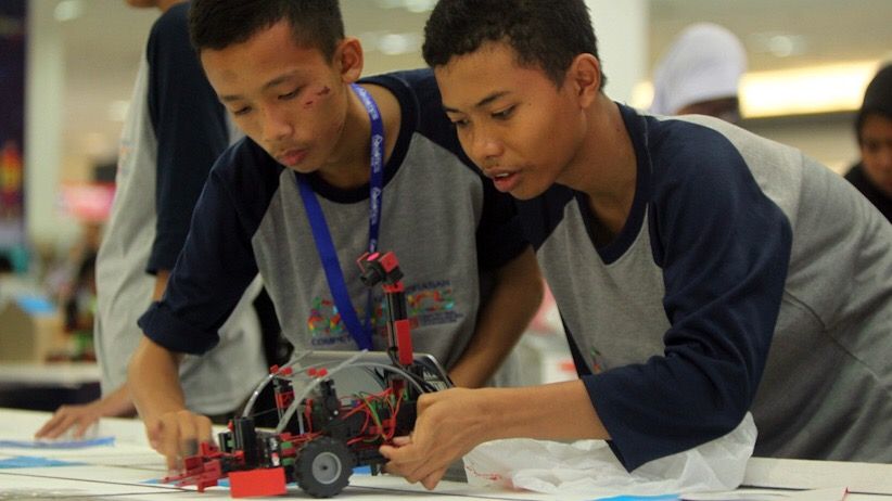 Ratusan Pelajar Ikut Kompetisi Robotik Madrasah 2018 - Bagian 4