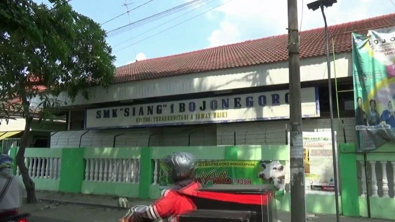 Viral Video Siswa SMK Dihajar Kakak Kelas di Toilet hingga Babak Belur