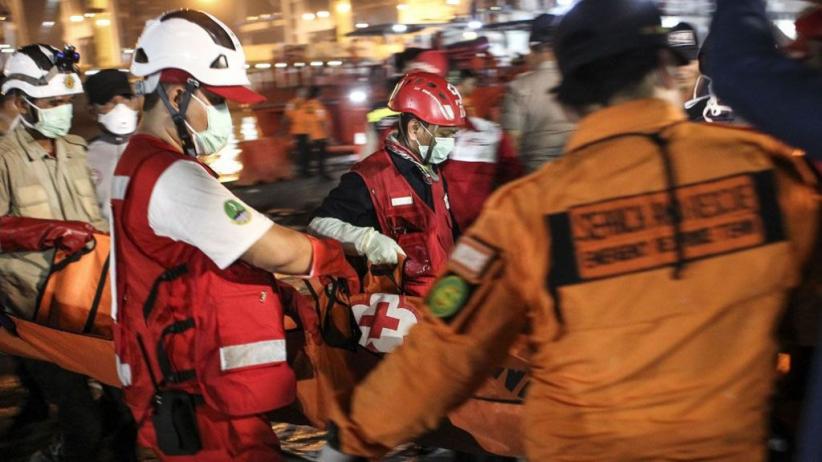 Tangisan Ayah Bunda Sambut Jenazah Vera Yunita di Rumah Duka
