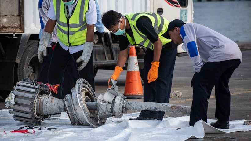 Tim SAR Serahkan Turbin Lion Air JT 610 ke KNKT untuk Diinvestigasi - Bagian 2