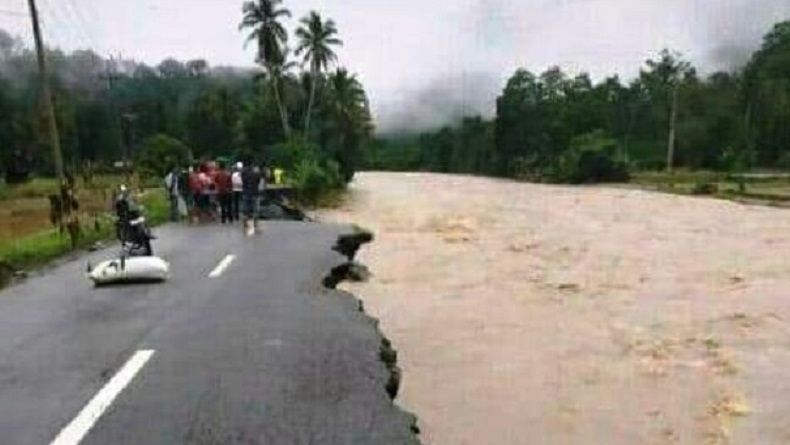 title Pascabanjir, Jalan Nasional di Madina Sudah Bisa Kembali Dilintasi Pascabanjir, Jalan Nasional di Madina Sudah Bisa Kembali Dilintasi
