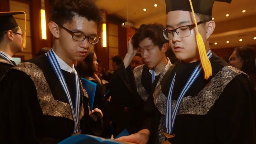 HT Hadiri Wisuda Warren Haryputra Tanoesoedibjo di IPEKA - Bagian 7