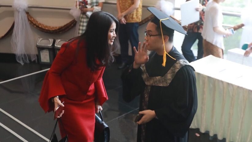 HT Hadiri Wisuda Warren Haryputra Tanoesoedibjo di IPEKA - Bagian 6