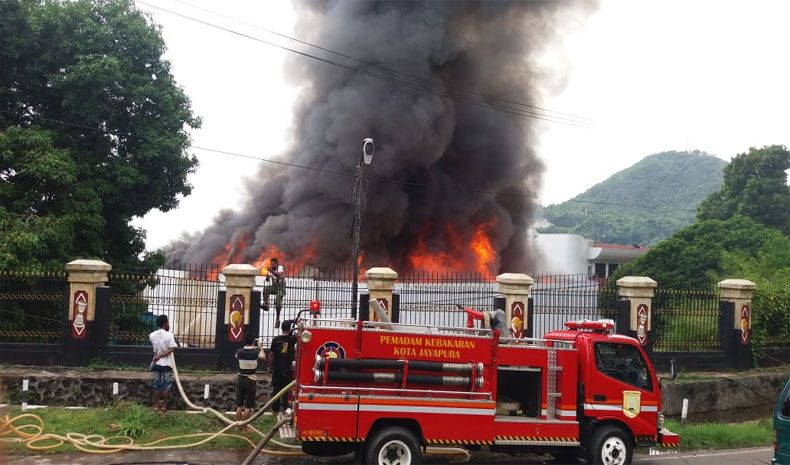 Kebakaran Kantor Gubernur Papua Diduga akibat Korsleting Listrik AC