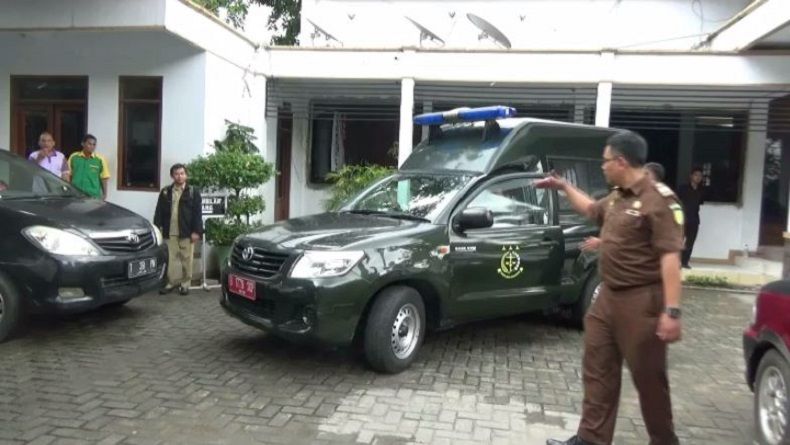 Korupsi APBD Rp2,4 Miliar, 2 Mantan Pejabat DPRD Purwakarta Ditahan