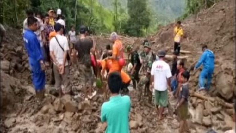 SAR Evakuasi Korban Keempat Longsor di Nias Selatan, 3 Belum Ditemukan