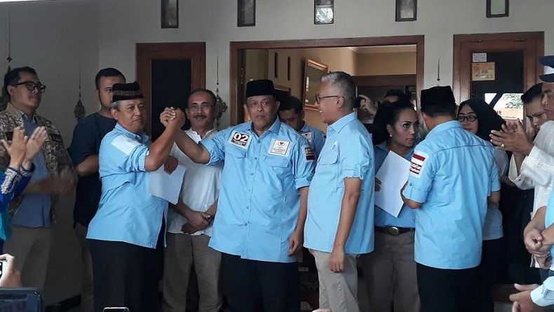 title Kukuhkan Relawan di DIY, BPN Prabowo-Sandi: Suara di Jawa Masih 50:50 Kukuhkan Relawan di DIY, BPN Prabowo-Sandi: Suara di Jawa Masih 50:50