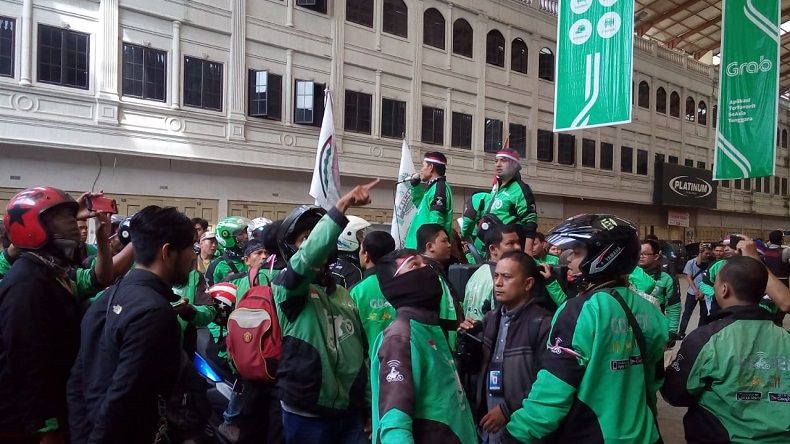 Ojek Online di Medan Protes Kebijakan Pembekuan Notifikasi