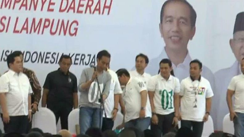 title Jokowi Minta TKD Tak Terbuai Hasil Survei dan Tangkis Isu Negatif Jokowi Minta TKD Tak Terbuai Hasil Survei dan Tangkis Isu Negatif