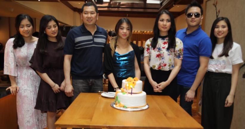 Momen Kebahagiaan Clarissa Herliani Tanoesoedibjo saat Rayakan Ultah ke-22 - Bagian 1