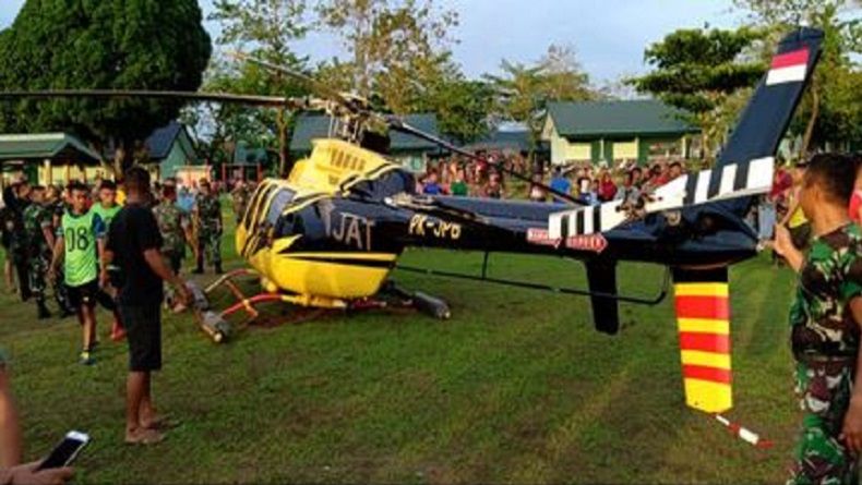 Helikopter Jhonlin Air Mendarat Darurat di Markas Yonif 726 Tamalatea