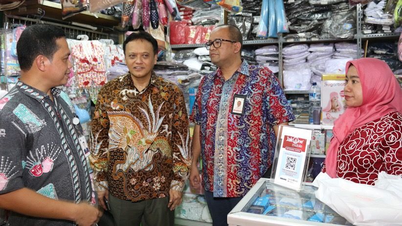 Bank DKI Resmikan Kantor Layanan di Pasar Sunan Giri - Bagian 4