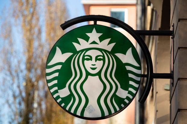 Gunakan Bahan Kedaluwarsa, 2 Gerai Starbucks di China Ditutup