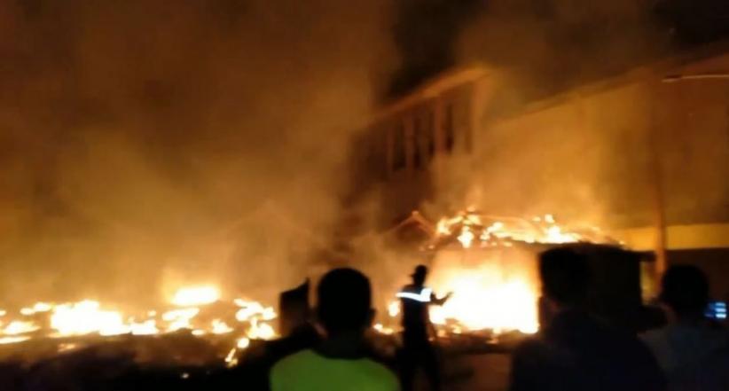 5 Kios di Pasar Tulis Batang Terbakar, Pedagang Sebut Ada Sabotase