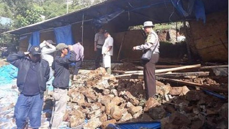 title Ini Identitas Mahasiswa Tewas dan Terluka Korban Longsor di Karo Sumut Ini Identitas Mahasiswa Tewas dan Terluka Korban Longsor di Karo Sumut