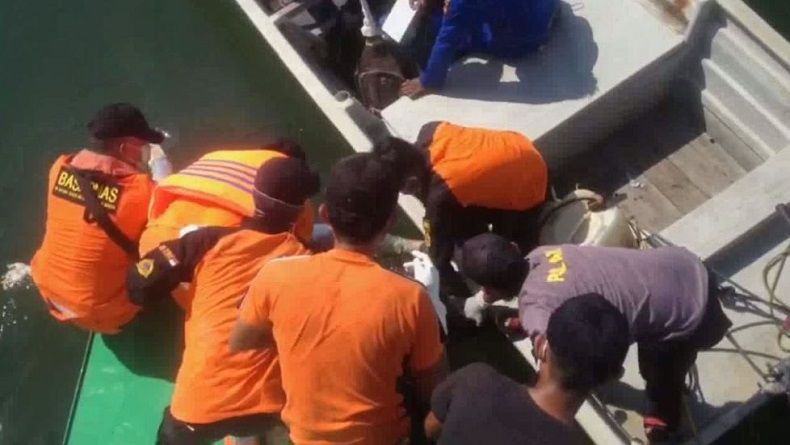 title Temuan Mayat Mengambang di Selat Malaka Bertambah, Sudah 8 Jenazah Temuan Mayat Mengambang di Selat Malaka Bertambah, Sudah 8 Jenazah