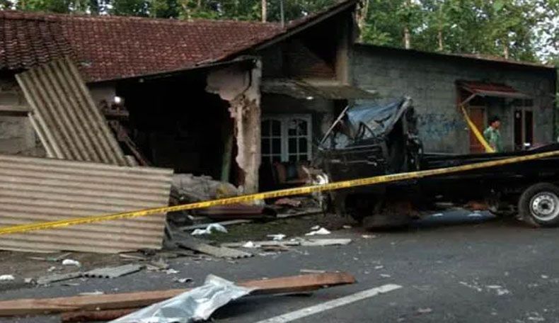 Tak Terima Kaca Dipecah, Sopir Pikap Tabrak 2 Remaja Hingga Tewas