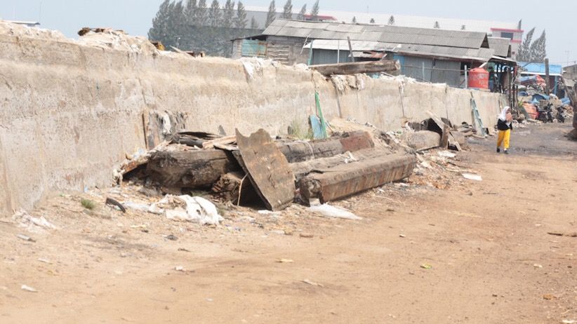 Jakarta Butuh Tanggul Laut Raksasa untuk Atasi Banjir Rob - Bagian 4