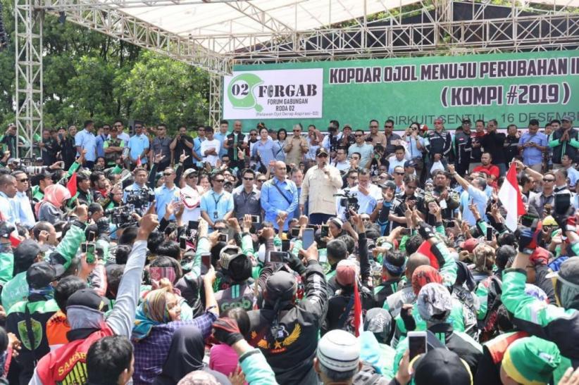 Di Depan Ribuan Pengemudi Ojek Online, Prabowo Cerita Hobi Naik Motor