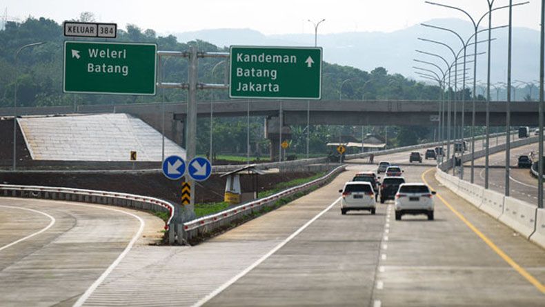 title Presiden Jokowi Ajak Masyarakat Jalan Bareng Lintasi Tol Trans Jawa Presiden Jokowi Ajak Masyarakat Jalan Bareng Lintasi Tol Trans Jawa