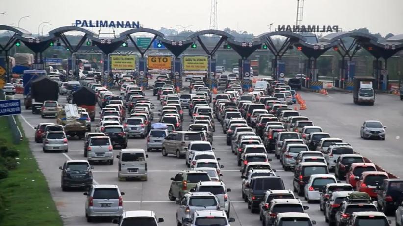 Jelang Libur Natal dan Tahun Baru, Tol Cipali Padat Merayap