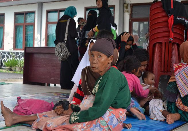 BNPB Minta Warga Jauhi Pantai Antisipasi Tsunami Susulan Selat Sunda