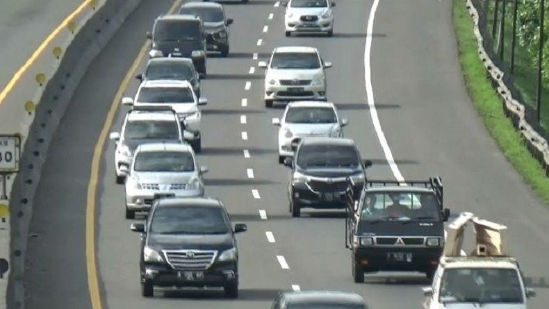 Tol Purbaleunyi Mulai Dipadati Kendaraan