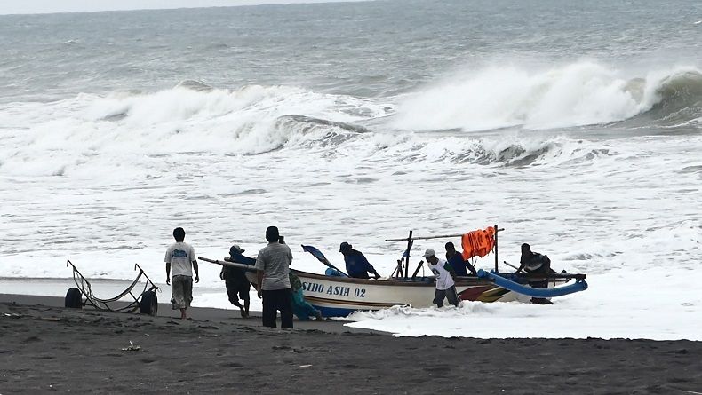 Pemkab Gunungkidul Pasang Pemantau Cuaca untuk Para Nelayan