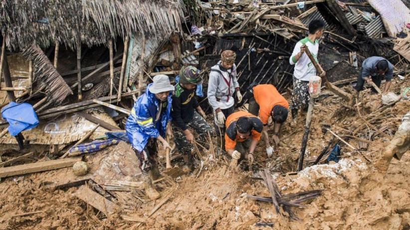 Polda Jabar Kerahkan 2 Anjing Pelacak Cari Korban Longsor Sukabumi